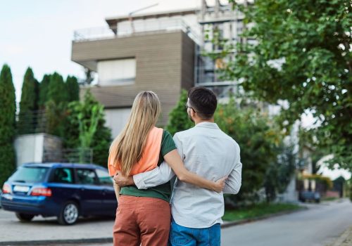 key-woman-man-house-new-apartment-home-wife-husban-2026-03-26-23-22-32-utc